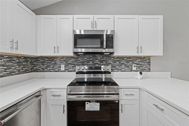 1049 NEELY STREET, Oviedo, FL 32765