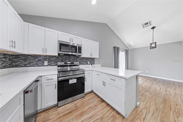 1049 NEELY STREET, Oviedo, FL 32765