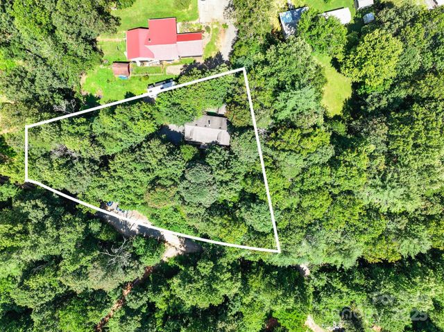 99 Indian Hill Drive, Leicester, NC 28748