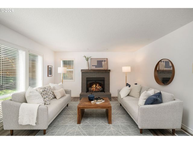 6475 Sw ARRANMORE Ct, Portland, OR 97223