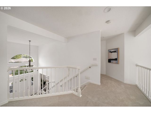 6475 Sw ARRANMORE Ct, Portland, OR 97223