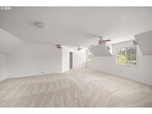 6475 Sw ARRANMORE Ct, Portland, OR 97223