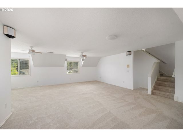 6475 Sw ARRANMORE Ct, Portland, OR 97223