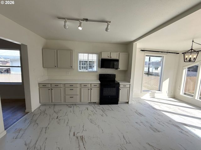 224 W Court St, Goldendale, WA 98620