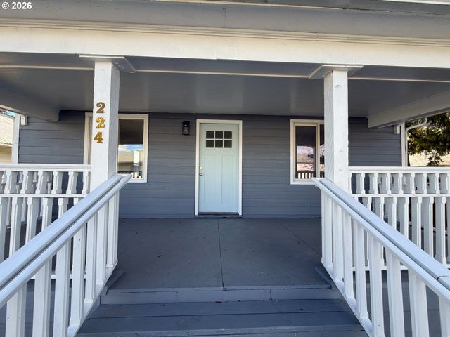 224 W Court St, Goldendale, WA 98620