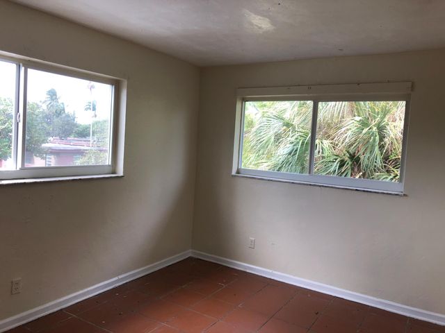800 NW 11TH Avenue 5, Fort Lauderdale, FL 33311