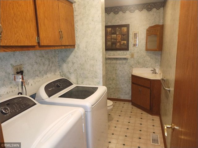 35343 Forest Boulevard, North Branch, MN 55056