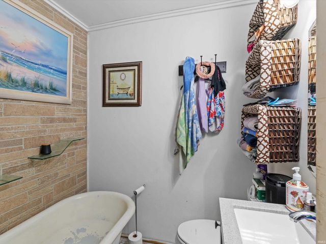 7419 Lincoln Avenue, Evansville, IN 47715