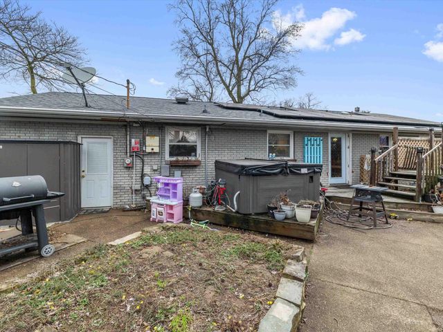 7419 Lincoln Avenue, Evansville, IN 47715