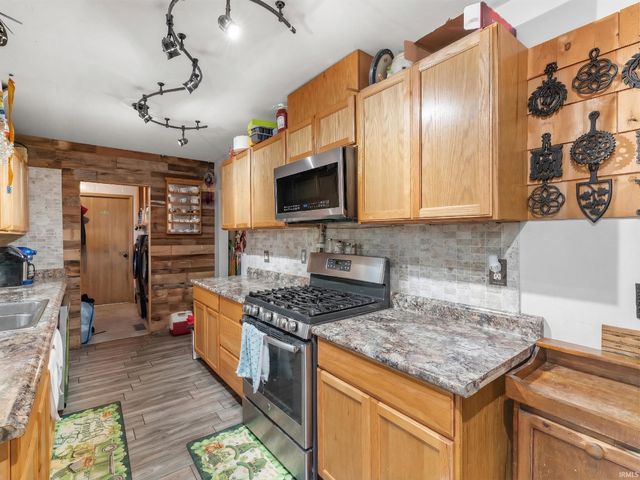 7419 Lincoln Avenue, Evansville, IN 47715