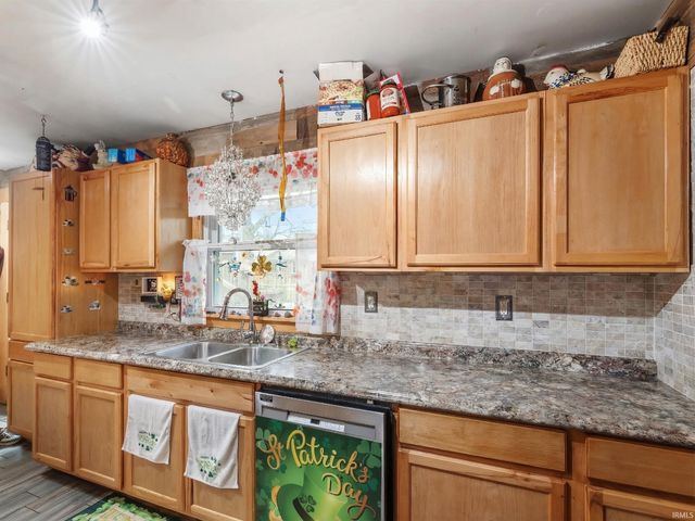 7419 Lincoln Avenue, Evansville, IN 47715