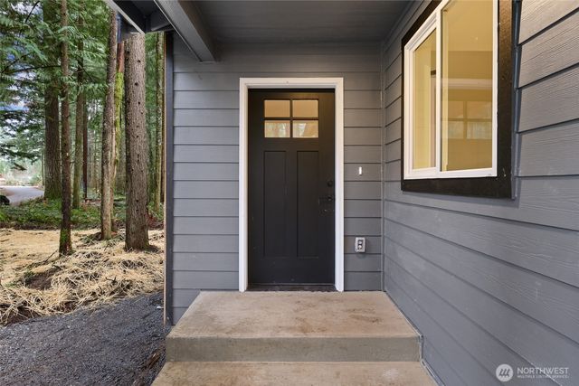 56114 343rd Avenue Ct E, Ashford, WA 98304