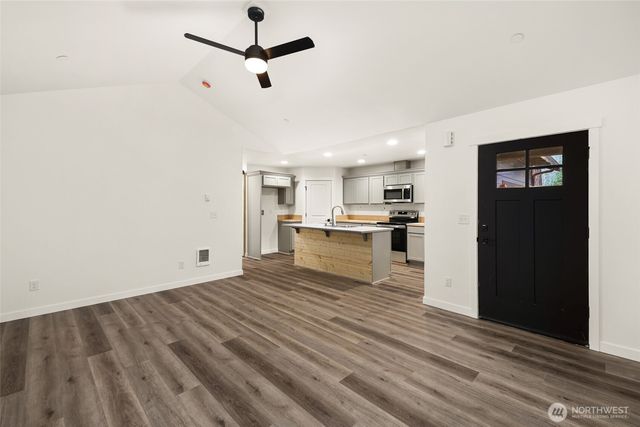 56114 343rd Avenue Ct E, Ashford, WA 98304