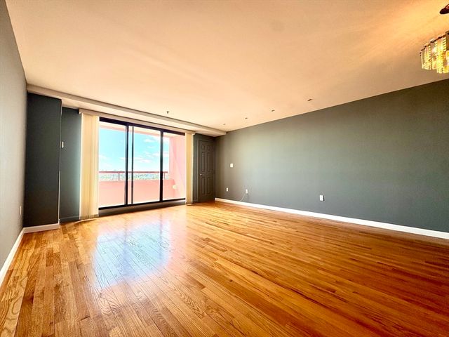 350 Revere Beach Blvd 11E, Revere, MA 02151