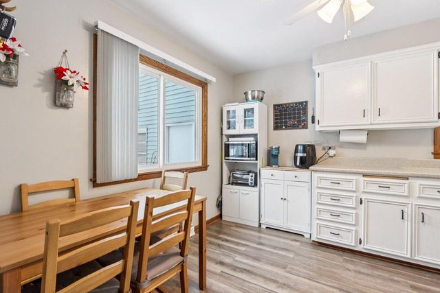 614 Lemira AVENUE, Waukesha, WI 53188