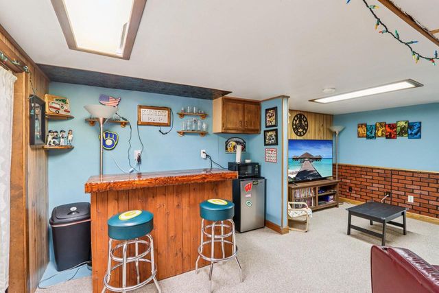 614 Lemira AVENUE, Waukesha, WI 53188