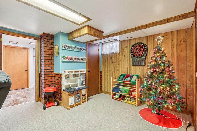 614 Lemira AVENUE, Waukesha, WI 53188