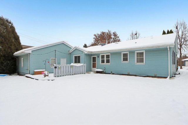 614 Lemira AVENUE, Waukesha, WI 53188