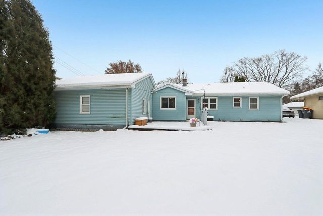 614 Lemira AVENUE, Waukesha, WI 53188