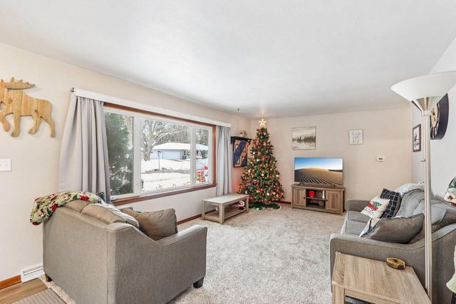 614 Lemira AVENUE, Waukesha, WI 53188