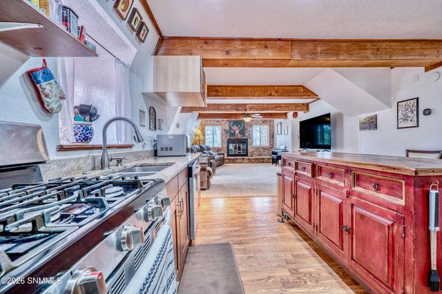 104 Meadow Wood, Ruidoso, NM 88345