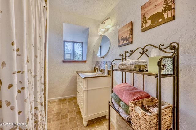 104 Meadow Wood, Ruidoso, NM 88345