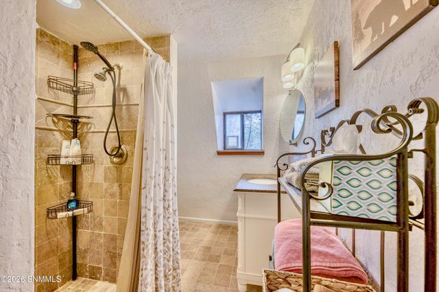 104 Meadow Wood, Ruidoso, NM 88345