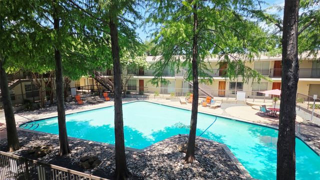 4616 W Lovers Lane 210, Dallas, TX 75209