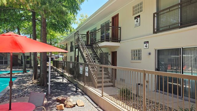 4616 W Lovers Lane 210, Dallas, TX 75209