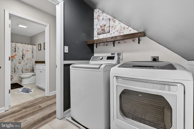 25 THOROUGHBRED DR, York Haven, PA 17370