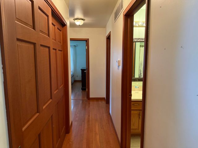 3216 W Greenbriar Lane, La Porte, IN 46350