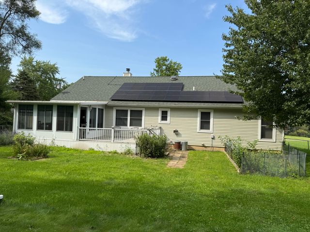 3216 W Greenbriar Lane, La Porte, IN 46350
