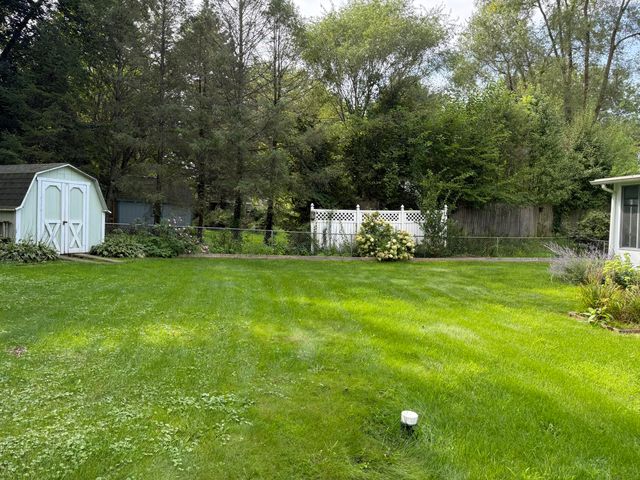 3216 W Greenbriar Lane, La Porte, IN 46350