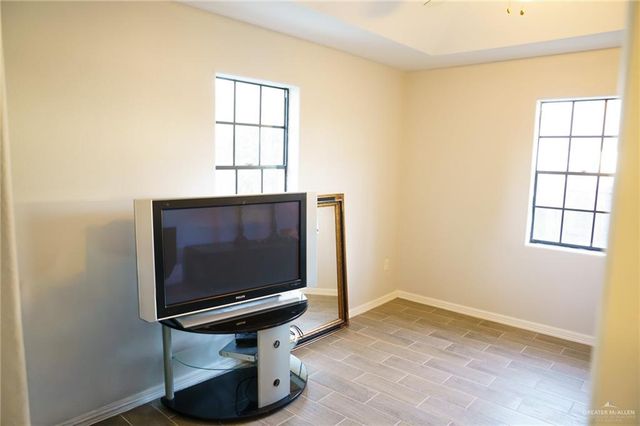 1511 Barnes Street, Mission, TX 78572