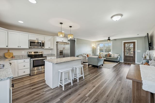 1521 Wixtown Rd, Westmoreland, TN 37186