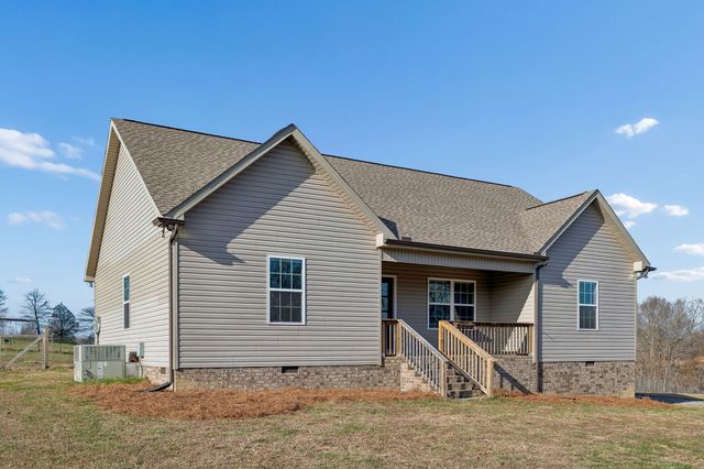 1521 Wixtown Rd, Westmoreland, TN 37186