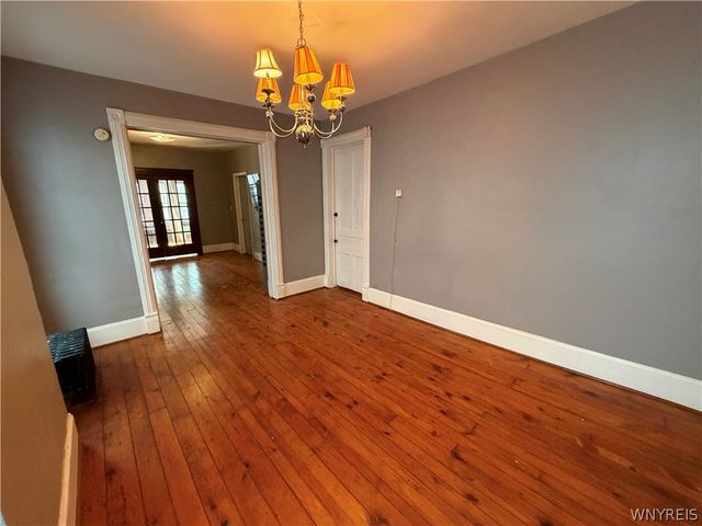 49 15th Street LOWER, Buffalo, NY 14213