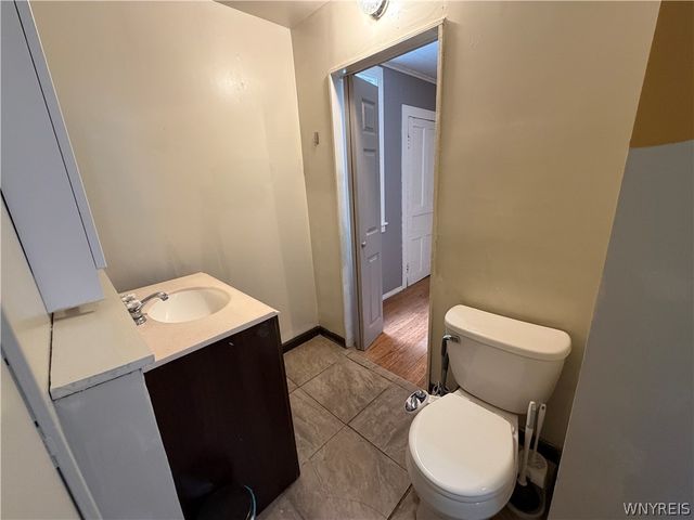 49 15th Street LOWER, Buffalo, NY 14213