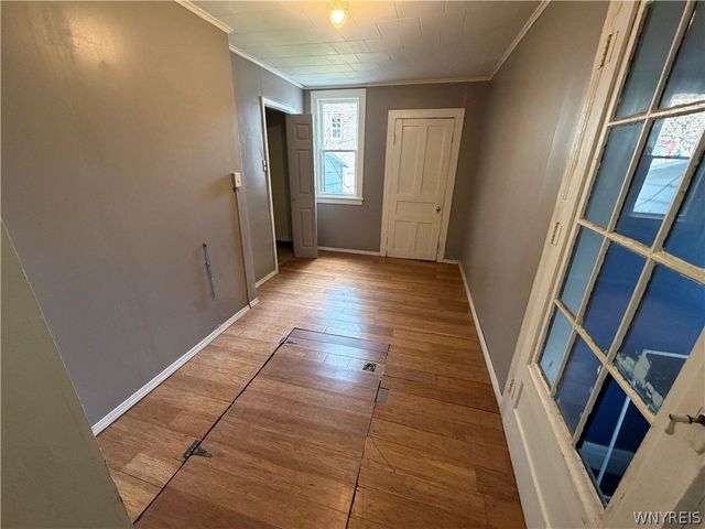49 15th Street LOWER, Buffalo, NY 14213