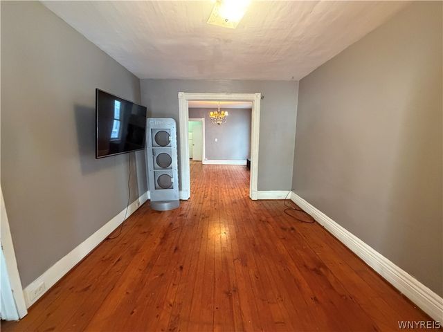 49 15th Street LOWER, Buffalo, NY 14213