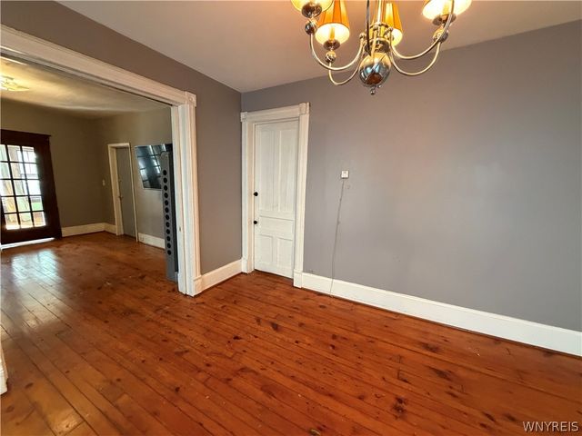 49 15th Street LOWER, Buffalo, NY 14213