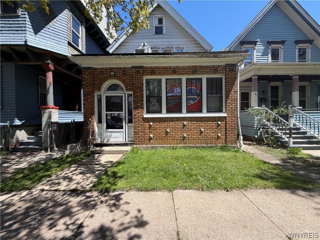 49 15th Street LOWER, Buffalo, NY 14213