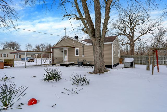 901 N 9th Street, Elwood, IN 46036