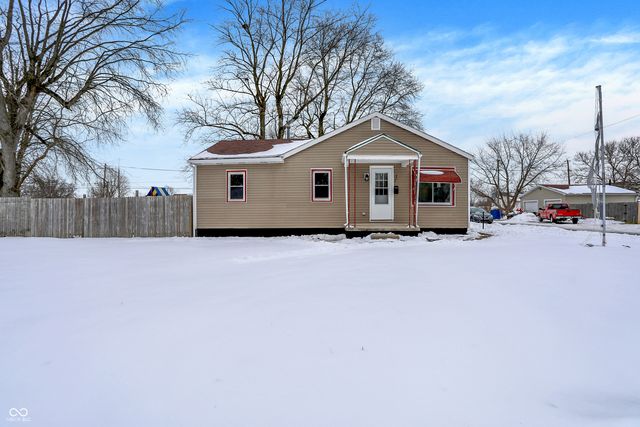 901 N 9th Street, Elwood, IN 46036