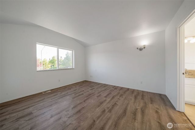 9925 S 242nd Place, Kent, WA 98030
