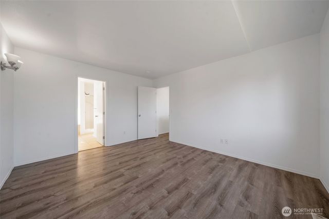 9925 S 242nd Place, Kent, WA 98030