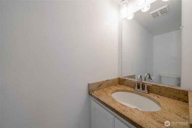 9925 S 242nd Place, Kent, WA 98030
