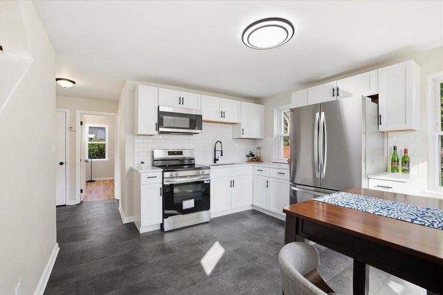 5506 N 26th STREET, Glendale, WI 53209