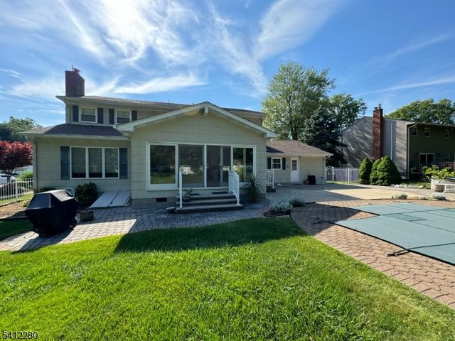 19 Knox Ter, Totowa Boro, NJ 07512