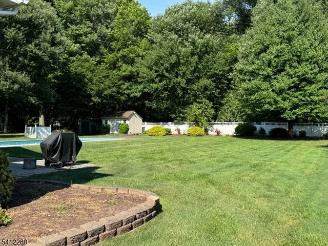 19 Knox Ter, Totowa Boro, NJ 07512